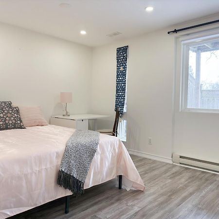 Cozy Room With Private Bath Near Don Mills Subway Toronto Extérieur photo