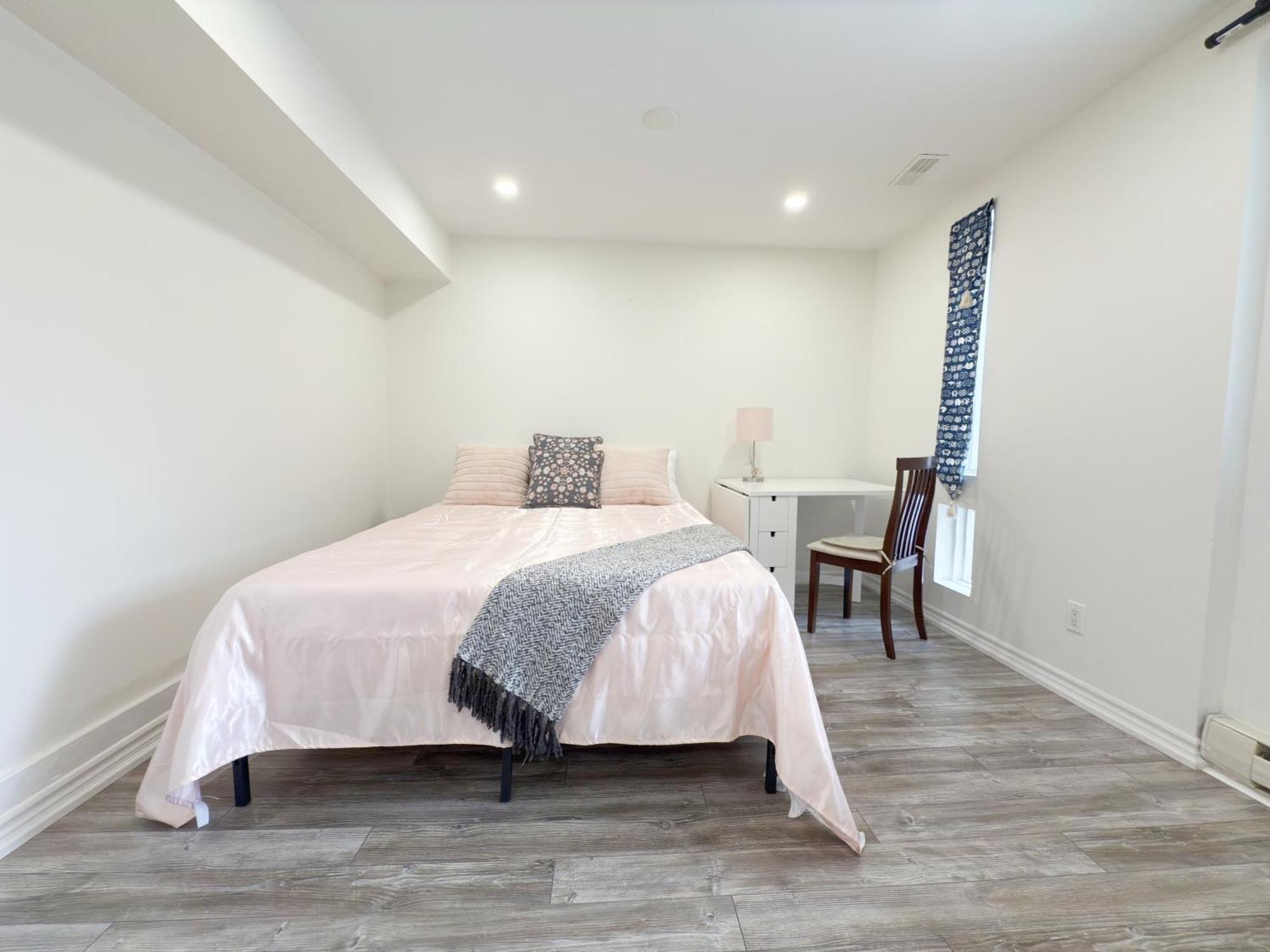 Cozy Room With Private Bath Near Don Mills Subway Toronto Extérieur photo